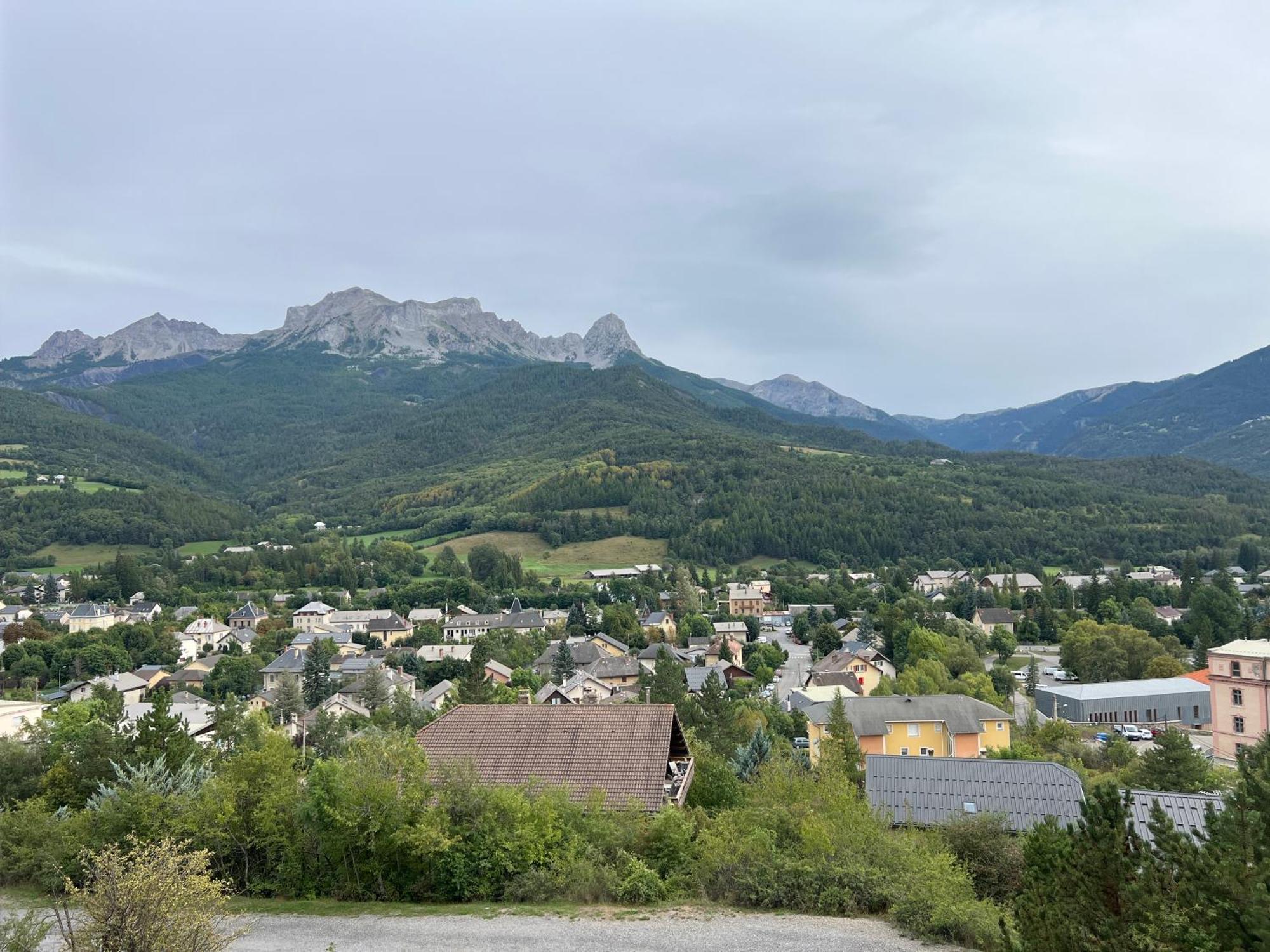Terrasse Adroit T2 Barcelonnette - Wi-Fi Gratuit - 7 Couchages Lejlighed Eksteriør billede